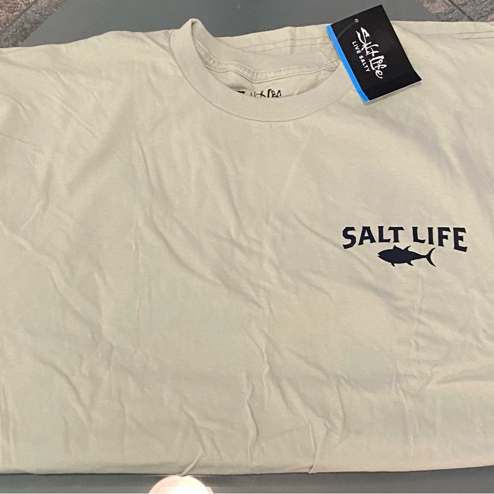 Salt life tshirt. BNWT. Men’s XL.